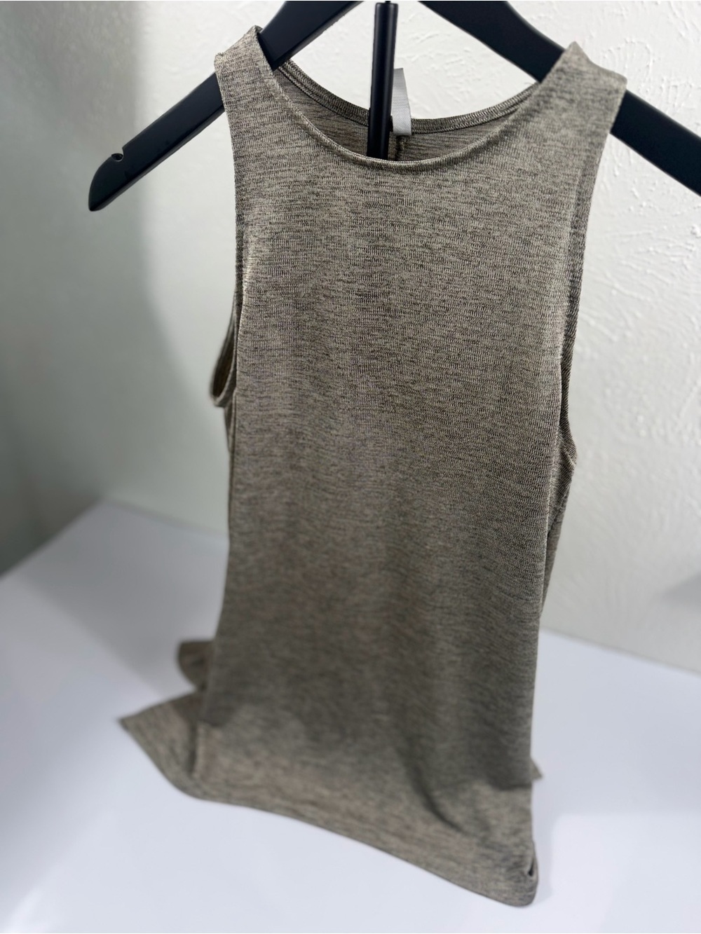 Stradivarius Women’s Size S Gray Sleeveless Knit Top - Picture 2 of 8